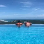 Ave Del Paraiso