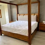 Acapulco Pichilingue Condo