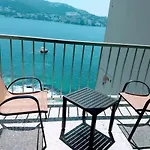 Suite en torres gemelas con vista al mar