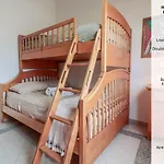 Hostpal Villa Colorida