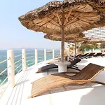 Suites con Playa Privada en Condominio Torres Gemelas