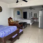 Gran Habitacion Con Terraza Vista Espectacular, Piscina