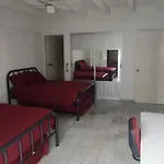Fresca Estancia En Zona Dorada Con Alberca/Playa!