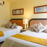 Acapulco Great Location Pool Gym And Smart Tv