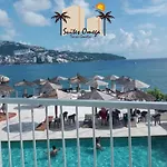 Suites Omega Torres Gemelas