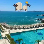Suites Omega Torres Gemelas