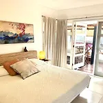 Casa De Las Olas Surf & Beach Club