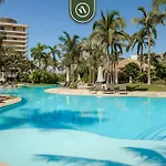 Luxury Beach Condo - 7 Resort Pools - Gym - Ocean