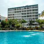 Cozy Apartment 2 Bedrooms Amenities