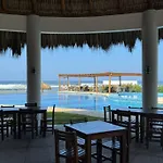 Aries Acapulco Con Club De Playa Torre 5