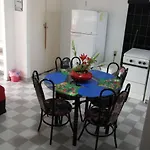Departamento Acapulco, Costera Miguel Aleman, A Unos Pasos De La Playa