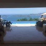 Villa Neptuno