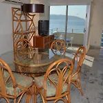 Mar Azul En Acapulco