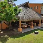 Las Quintas