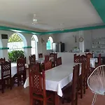 Hotel Villas del Mar