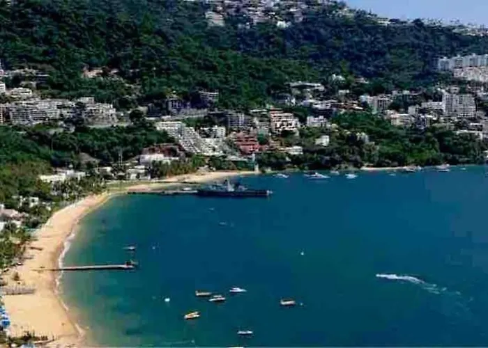 Acapulco María Bonita - Alberca Abierta - A Pie de Playa