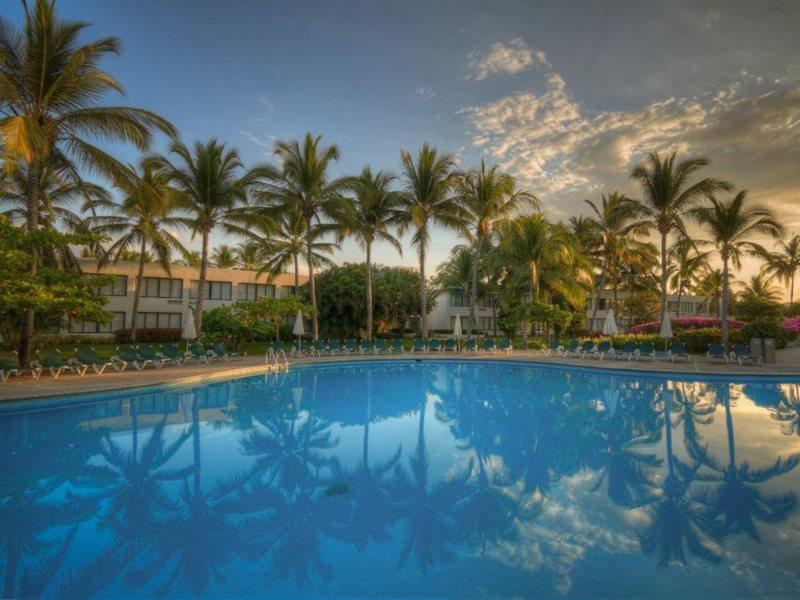 Ocean Breeze Acapulco