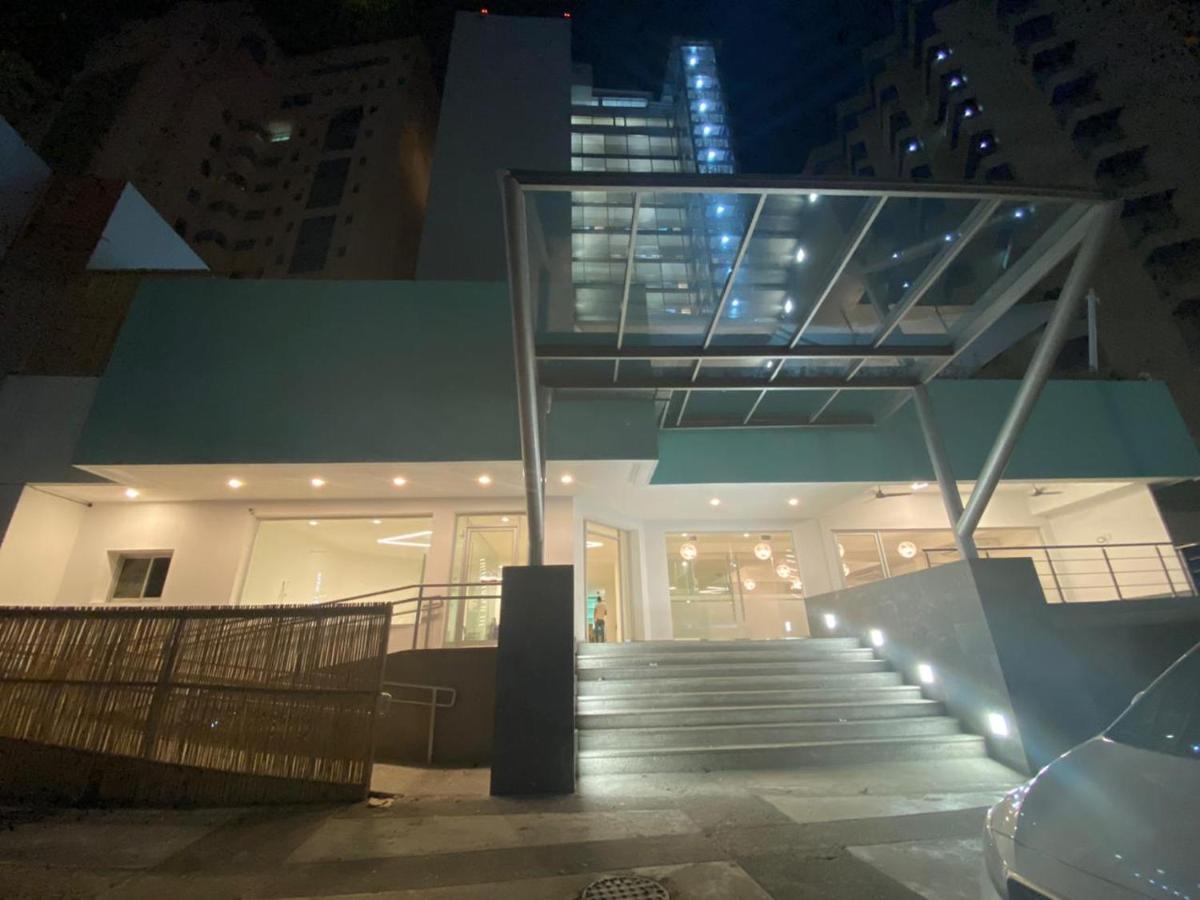 Hotel Bnow