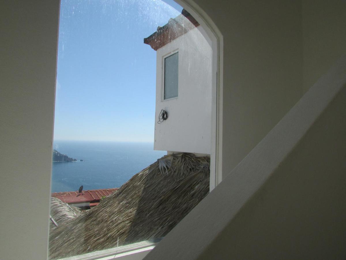 Villa Palmeto En Brisas Marques En Con Vista De Lujo A Puerto Marques Acapulco