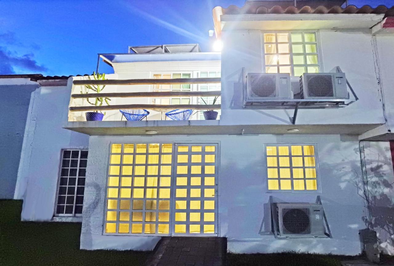 Hominngbird Villa Acapulco