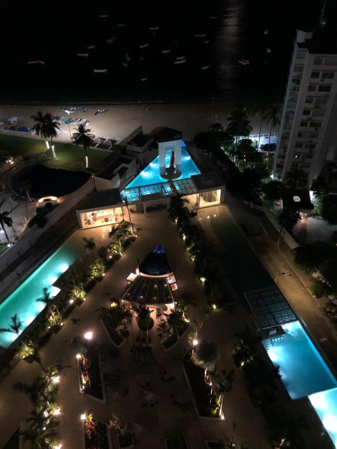 Armando's Le Club. Estrenalo Apartment *