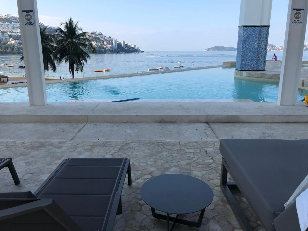 Armando's Le Club. Estrenalo Apartment Acapulco