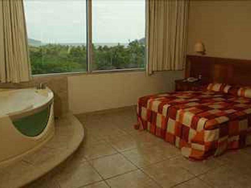 Tortuga Express 3* Acapulco