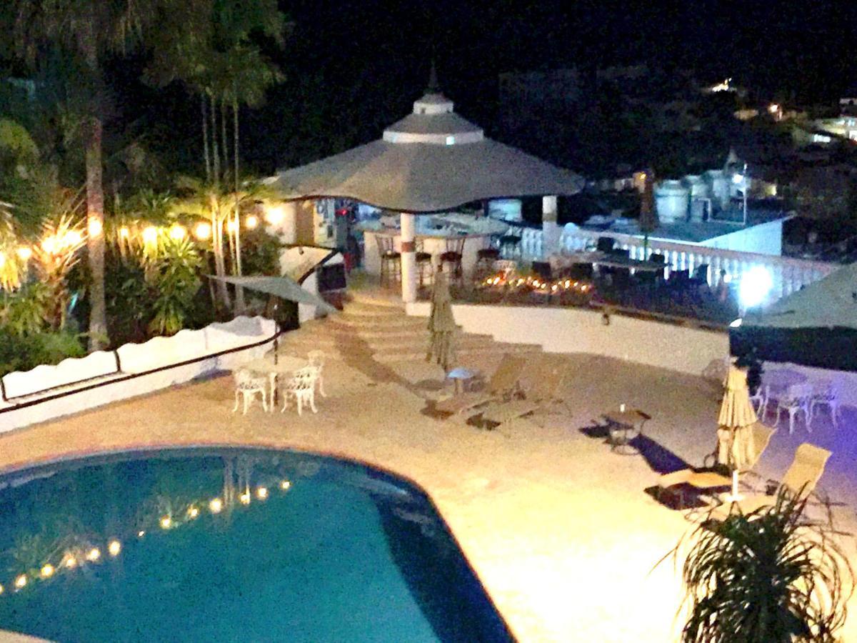 Palmitas Acogedor Departamento Nivel Piscina Gigante Jardines * Acapulco