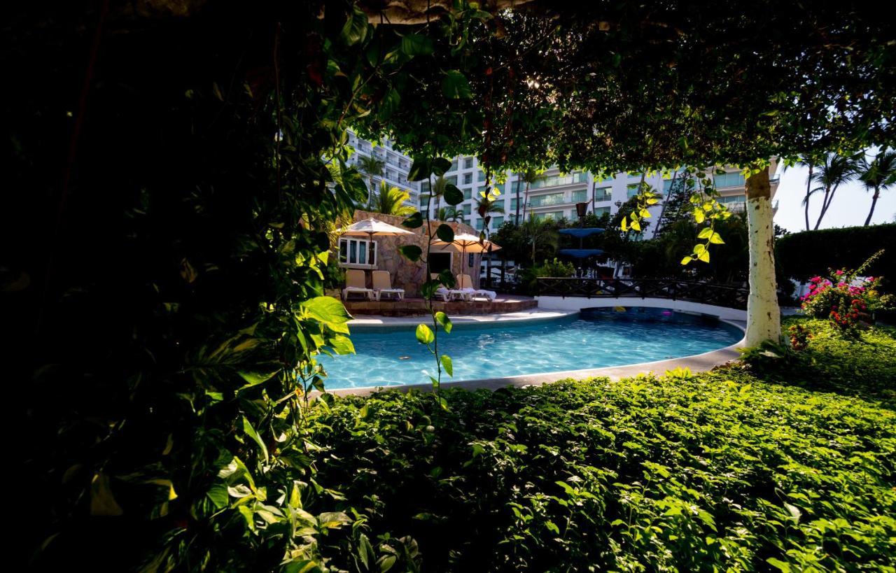 Emporio Hotel 5*