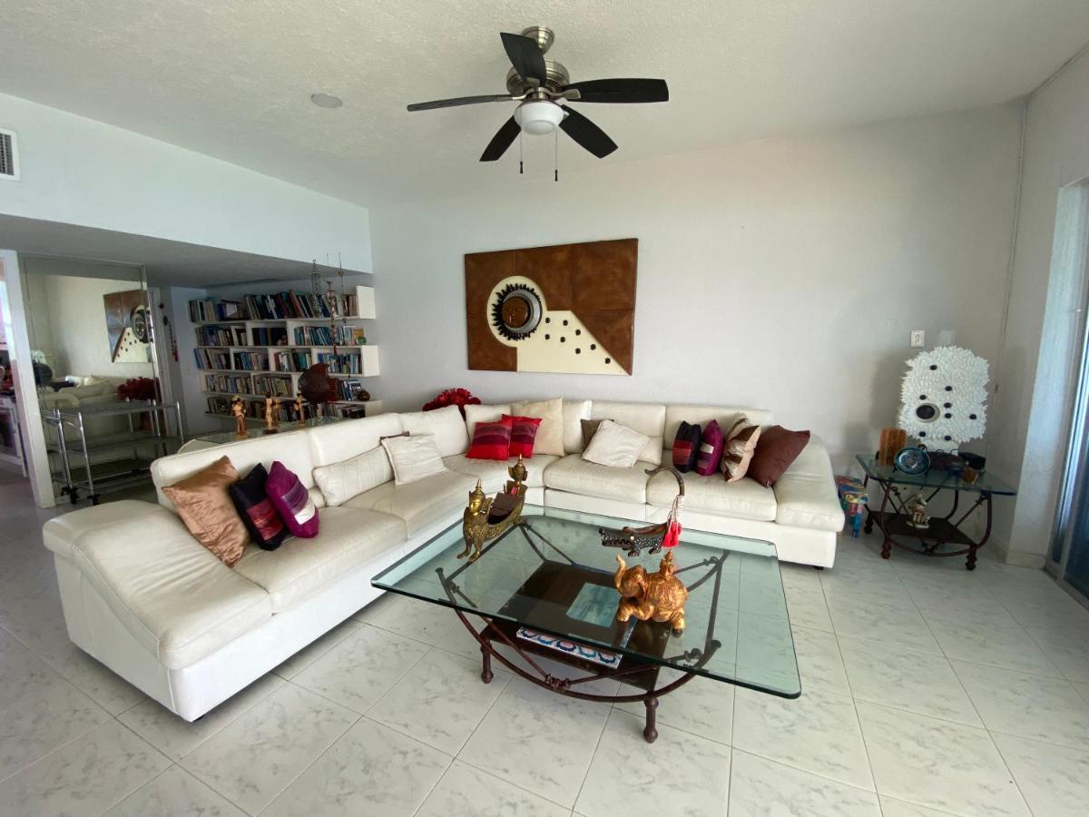 Comfortable Beachfront In Apartamento