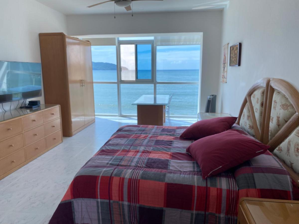 Comfortable Beachfront In Apartamento Acapulco