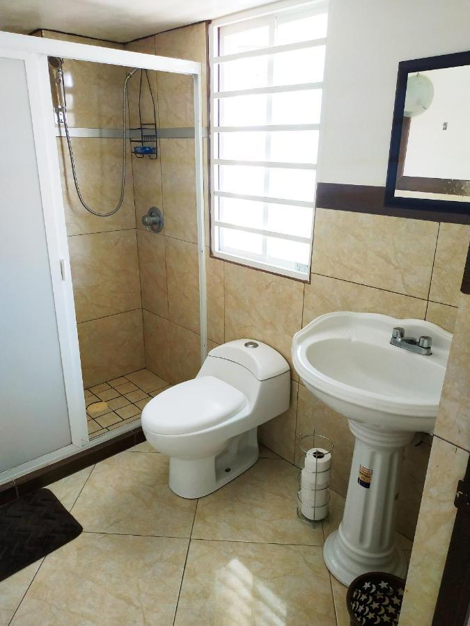 Lindo Depa 2 Cuartos 2 Banos Alberca y Playa para 5 Personas - Caleta Beach, Acapulco Habitación en casa particular Acapulco