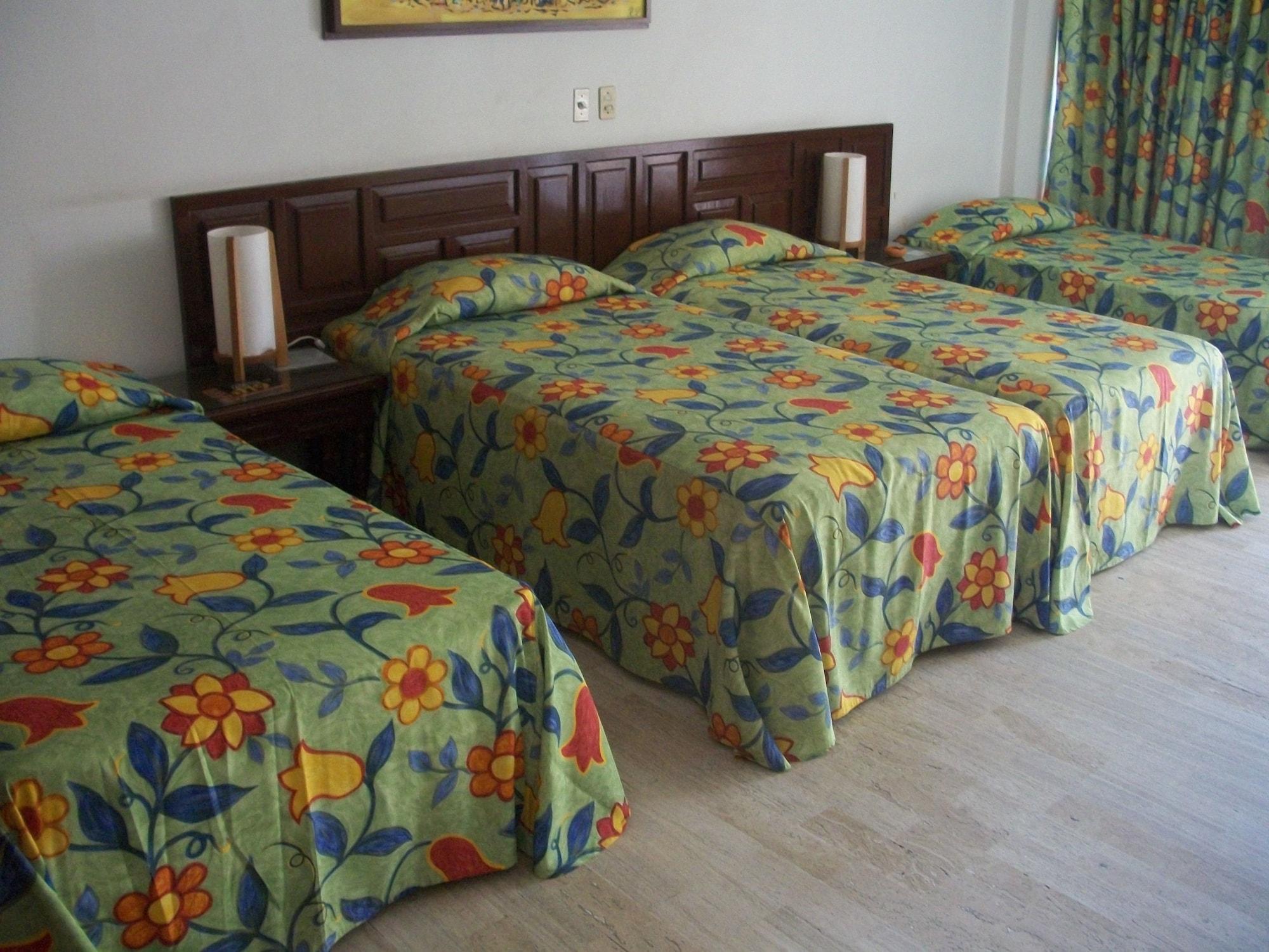 Sands & Hotel 3*
