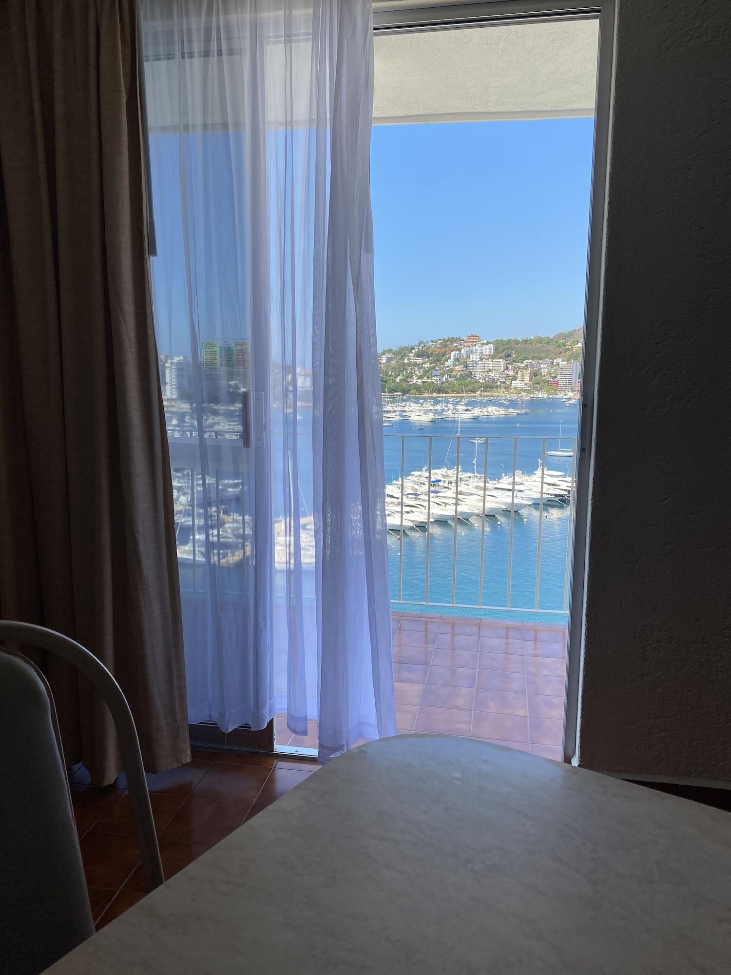 Alba Hotel 3*