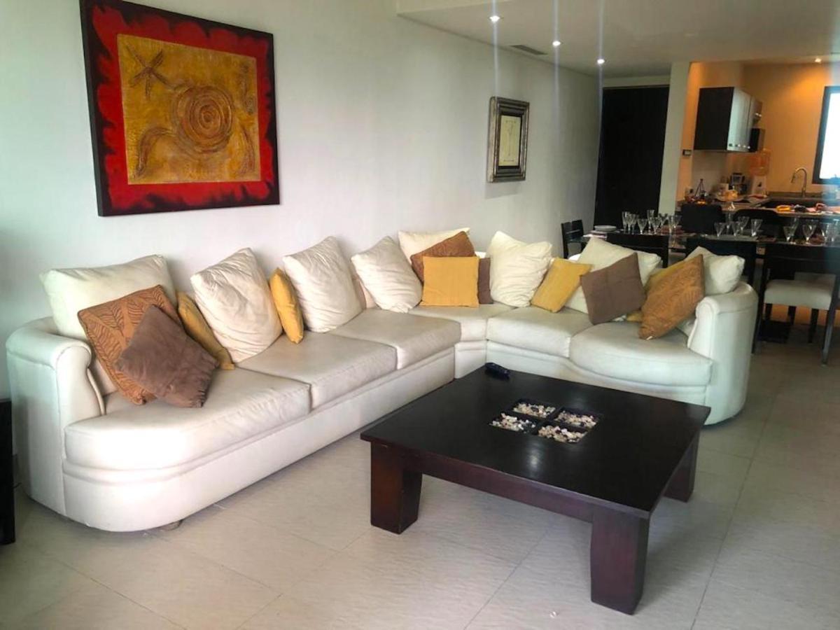 La Isla Residences Grand Cayman Apartamento *
