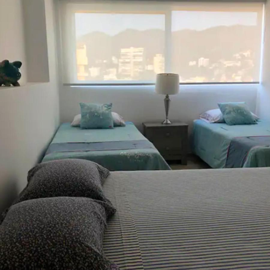 Apartamento Con Piscina Frente Al Mar En