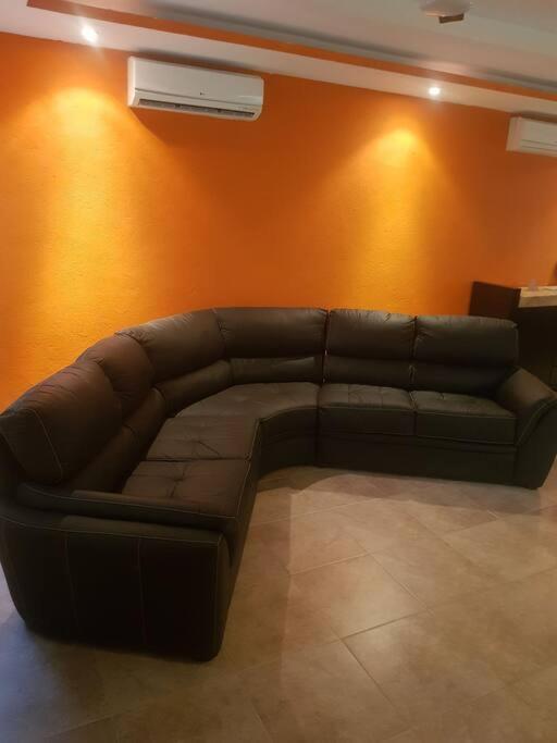 Lujoso Departamento En Zona Dorada De Apartamento