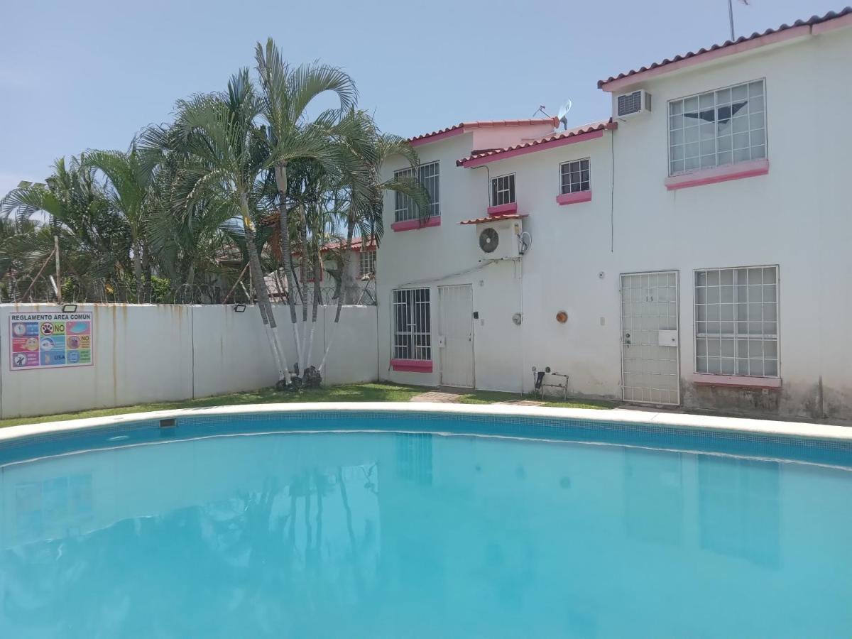Сasa de vacaciones La Duquesa, Bonita Alberca, Casi En La Puerta, Wifi, Agradable, Tranquilidad