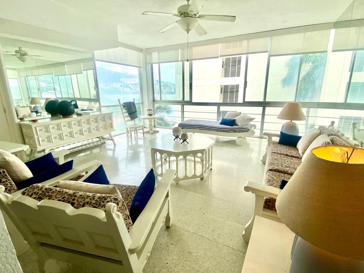 Best Location Steps From The Beach Acapulco