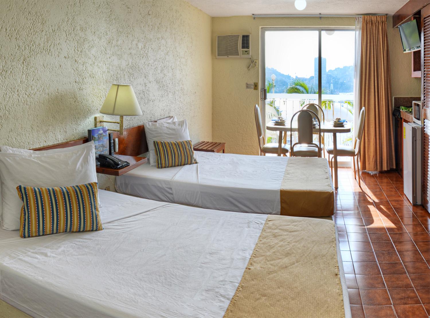 Alba Hotel 3*