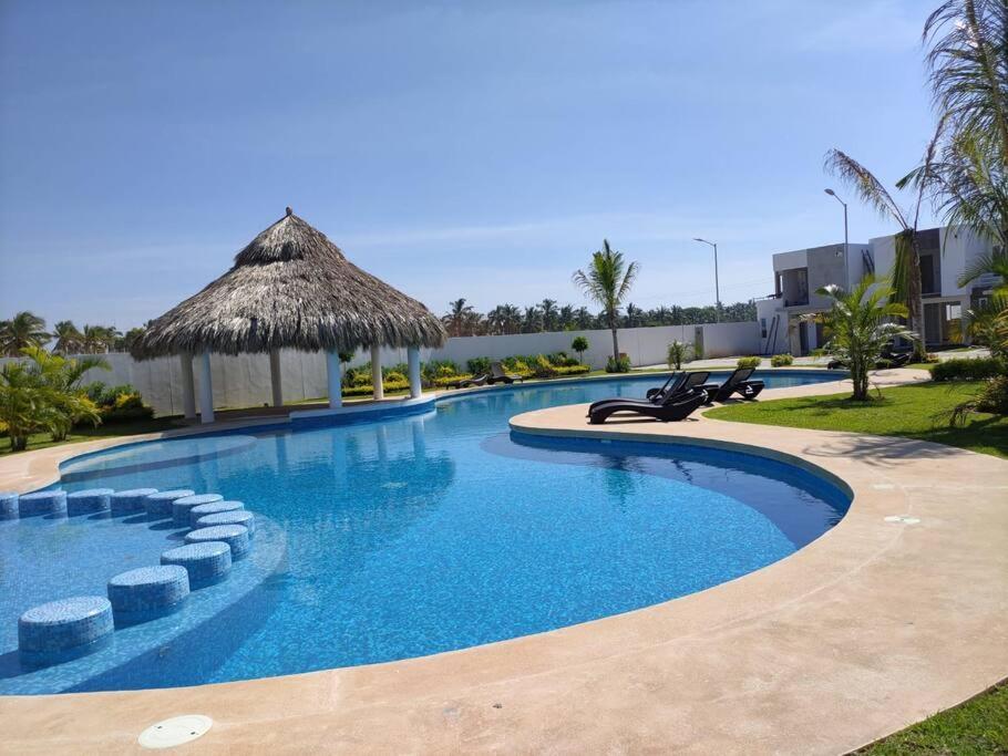 Hermosa Casa En Con Club De Playa. Сasa de vacaciones