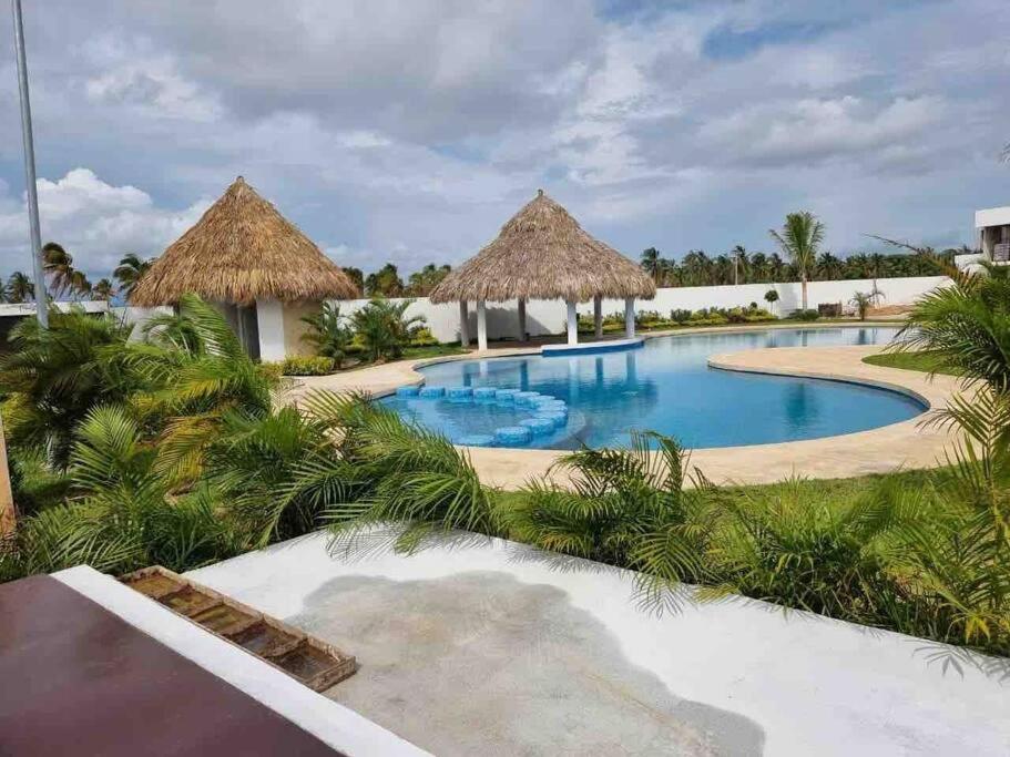 Сasa de vacaciones Hermosa Casa En Con Club De Playa.