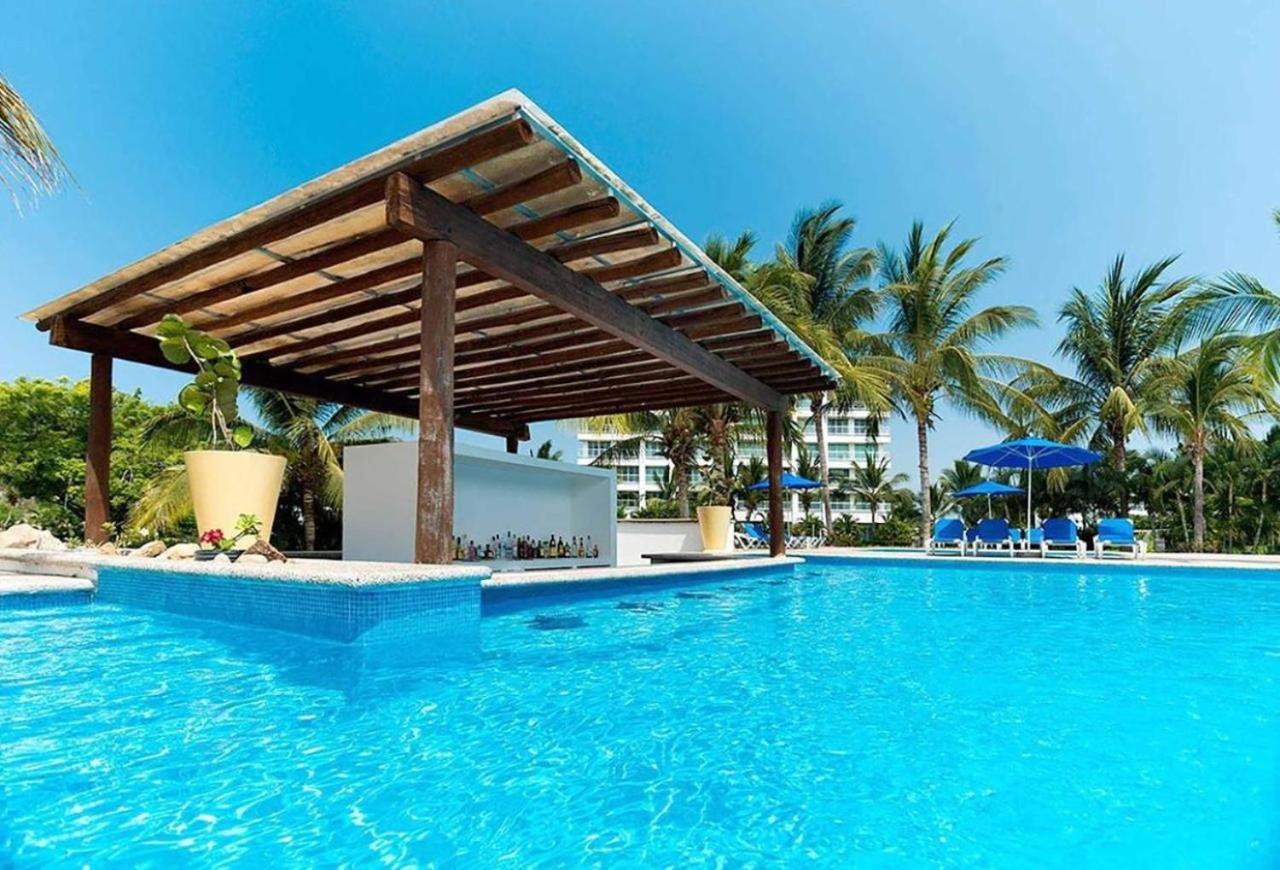 Deluxe In Playa Diamante * Acapulco