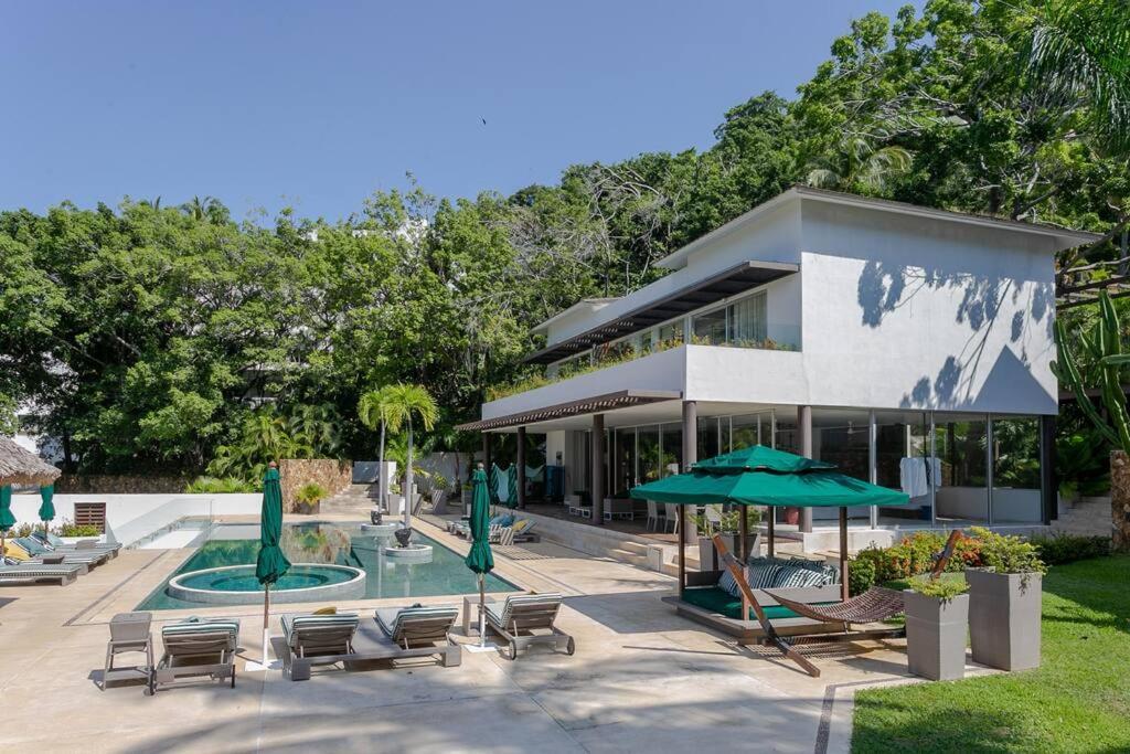 Villanas - The At Brisas