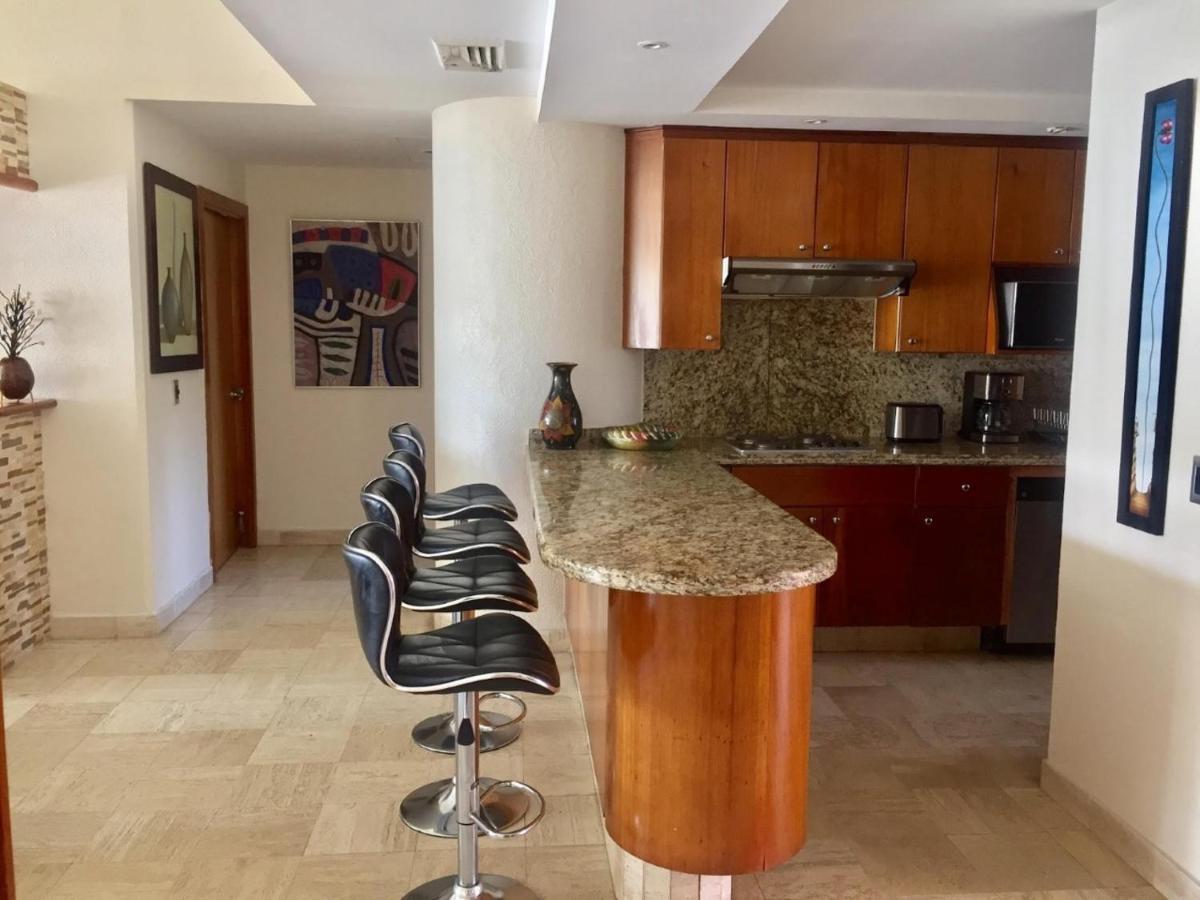 Condominio Mayan Island Playa Diamante Acapulco