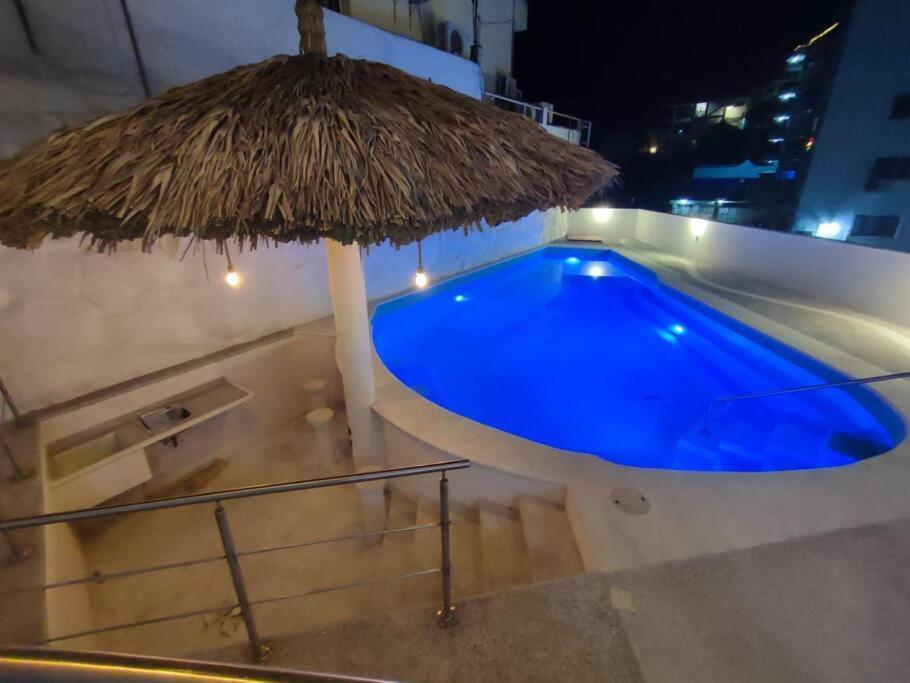 Casa Punta Bruja Condesa * Acapulco