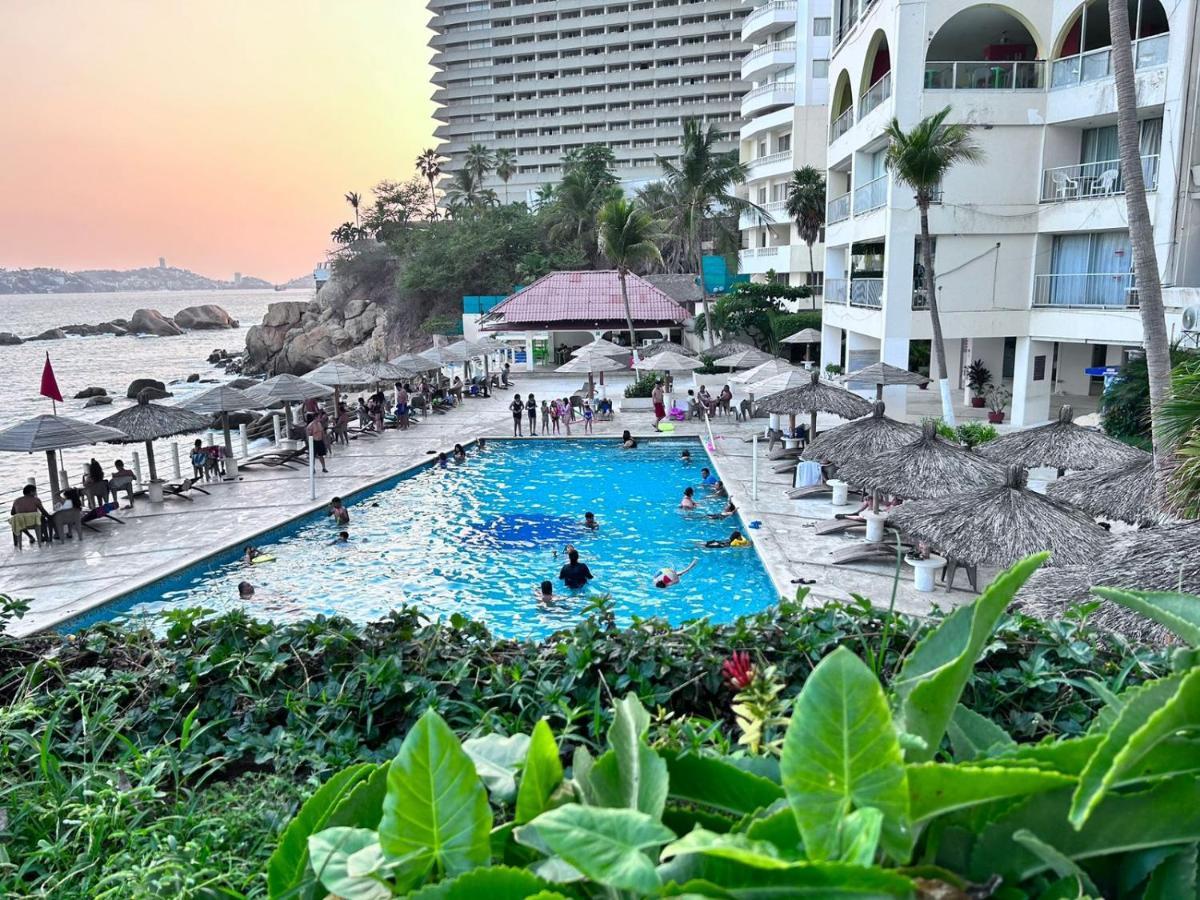 Torres Gemelas Acapulconexion Hotel
