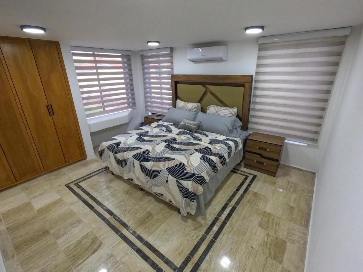 Malaga Acapulco, Gro *