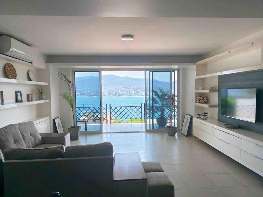 Brisas Guitarron Acapulco