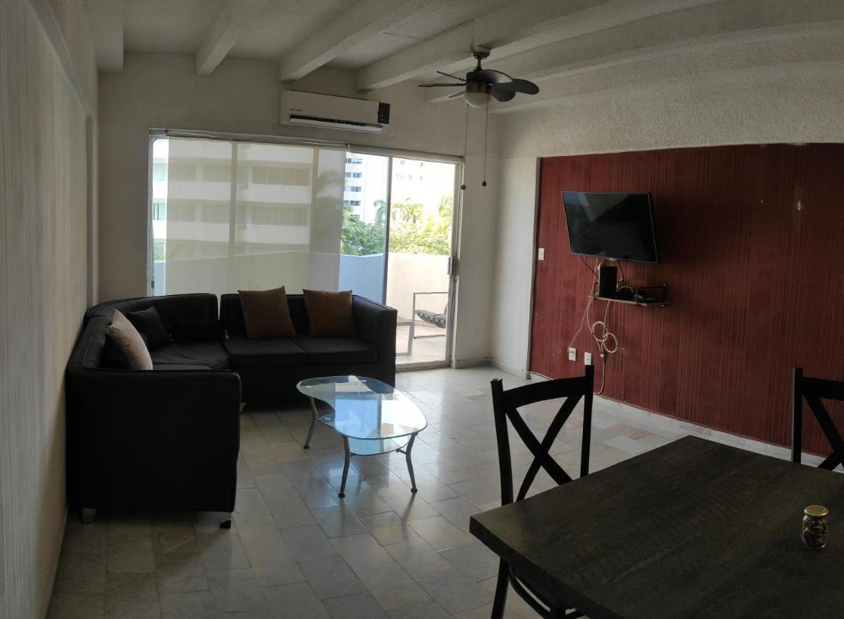 Fresca En Zona Dorada Con Alberca/playa! Apartamento Acapulco